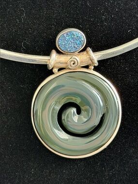 Vintage Sajen 925 Sterling Silver Green Spiral Obsidian Druzy Top Stone Pendant